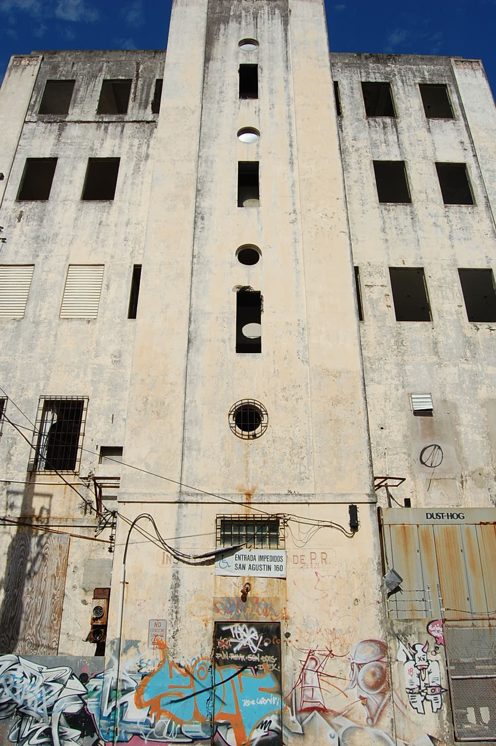 Photograph of Destroyed building by Jennifer Kaplan
