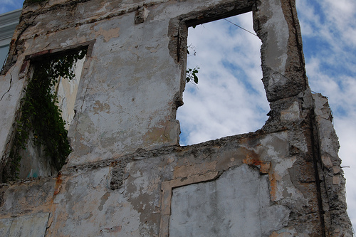 Photograph of destroyed building by Jennifer Kaplan